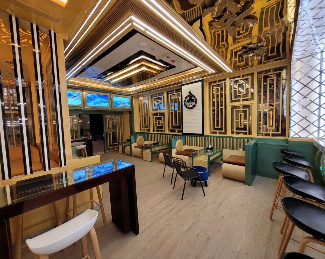 Camphor Hotel Ras el Kaïmah Extérieur photo